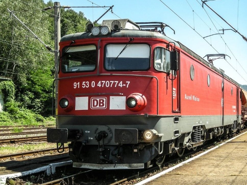 4-EA 774